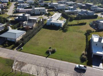 Terreno · 800m² · Venta San Sebastián Barrio Privado Funes Ultimo Lote con Fondo Norte Frente Al Club House