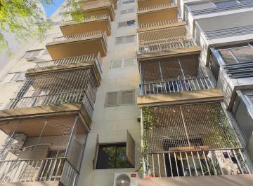 Departamento de 9 ambientes, Rosario · Venta | Departamento 3 Dorm. con Patio y Cochera - Sobre Av Pellegrini, Rosario