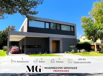 Casa · 400m² · 4 Ambientes · 1 Cochera · Casa Venta Quintas del Sol Carlos Spegazzini