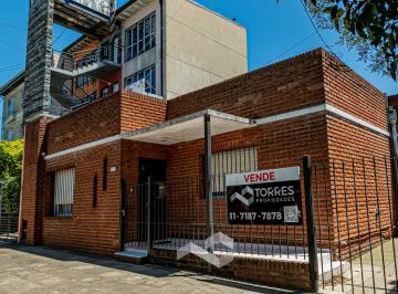 Casa · 103m² · 3 Ambientes · 2 Cocheras · Casa en Venta 3 Ambientes en Moron Sur