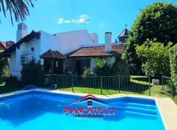 Casa · 150m² · 4 Ambientes · 1 Cochera · Casa en Venta y Alquiler Temporal, con 4 Ambientes en Las Lajas