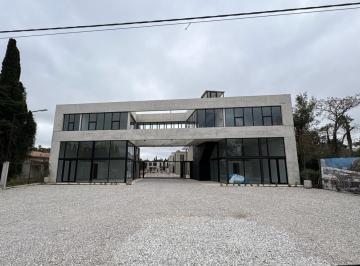 Local comercial · 78m² · 1 Cochera · Local en Funes