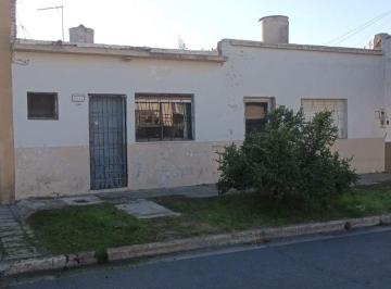 Casa de 2 ambientes, Avellaneda · Casa a Reciclar, Wilde