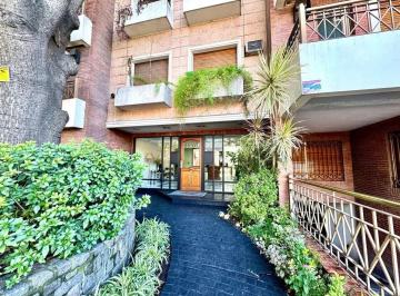 Departamento de 2 ambientes, Lomas de Zamora · Departamento de 48 m² con 1 Dormitorio en Venta en Banfield