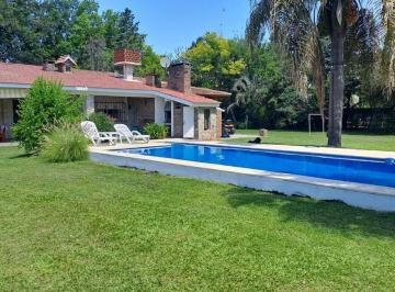 Casa · 155m² · 4 Ambientes · 1 Cochera · Casa en Venta