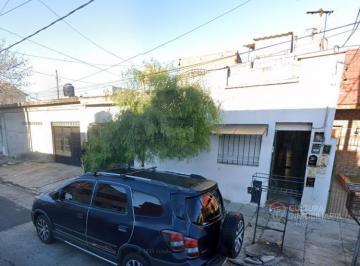 PH · 78m² · 3 Ambientes · PH en Valentin Alsina - PH en Excelente Estado - Nvo. Precio