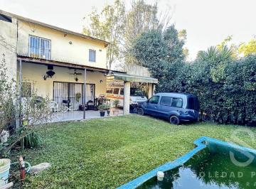Casa · 80m² · 3 Ambientes · 3 Cocheras · Venta - Casa en El Barrio Las Nazarenas