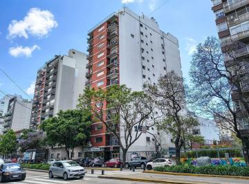 Departamento · 150m² · 5 Ambientes · 1 Cochera · Semipiso de Cinco Ambientes con Depend y Guardacoche