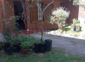 Casa · 90m² · 4 Ambientes · Casa en Venta Calle 46 Esquina 146