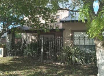 Casa de 4 ambientes, Mechongué · Casa en Mechogue