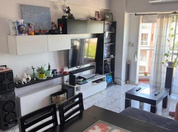 Departamento · 65m² · 3 Ambientes · Depto. 3 Ambientes - Excelente Ubicación con Vista Panorámica. Laprida Al 700