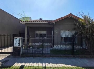 Casa · 155m² · 5 Ambientes · Casa Chalet en Venta en General Pacheco, Tigre, G. B. a. Zona Norte