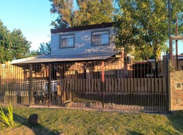 Casa · 127m² · 5 Ambientes · 2 Cocheras · Casa en Lote Propio Barrio Los Ceibos González Catán R3 Km34