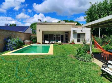 Casa quinta · Quinta en Venta. Sauce Viejo. Entre Altos del Sauce y Uspallata