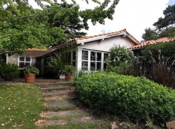 Foto1 · Casa En, 4 Dorm. *