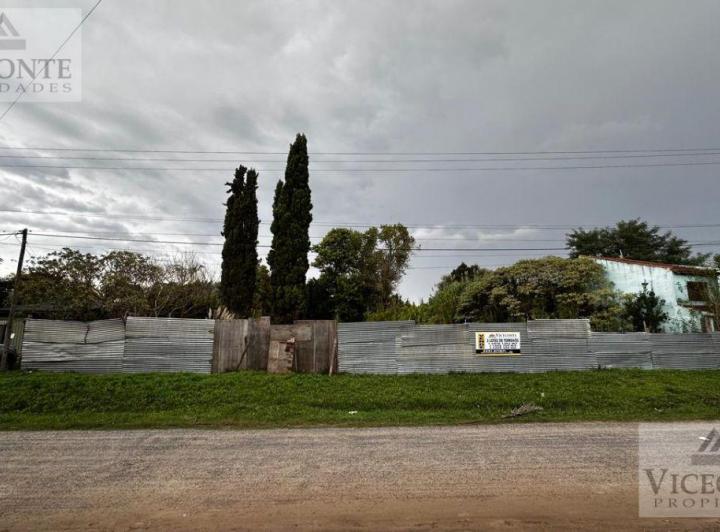 Terreno · 1363m²