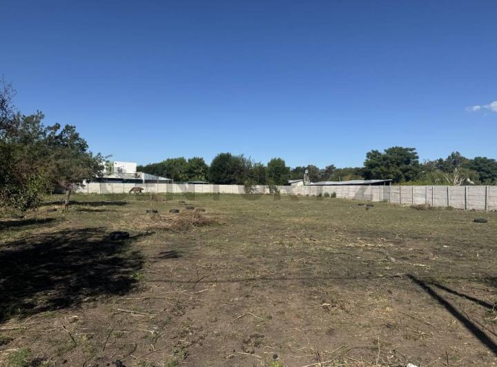 Terreno · 3267m²