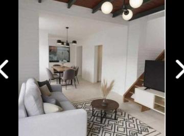 Casa · 210m² · 5 Ambientes · Casa Chalet en Venta en Olivos, Vicente López, G. B. a. Zona Norte