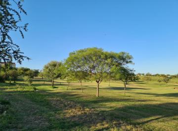 Terreno · 1050m² · Terreno Exclusivo en Country Golf – Servicios y Seguridad 24hs