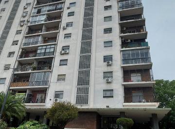 Departamento de 3 ambientes, Parque Chacabuco · Departamento 3 Ambientes Al Frente con Balcon Muy Luminoso
