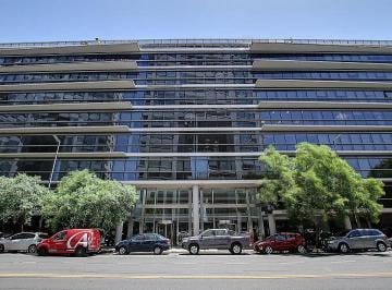 Oficina comercial · 275m² · 3 Cocheras · Oficinas de 275 m² en El Corazón de Puerto Madero. Planta con Varias Divisorias. Tres (3) Cocheras.