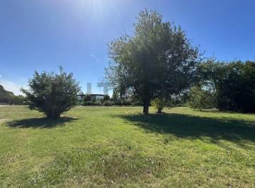 Terreno · 1569m² · Lote en Venta en City Bell Club de Campo Lomas de City Bell
