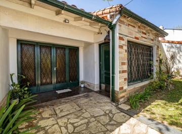 Casa · 130m² · 3 Ambientes · 1 Cochera · Casa en Venta 6 Ambientes Olivos