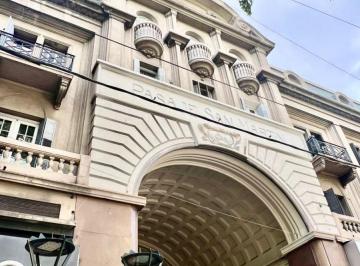 Departamento de 8 ambientes, Ciudad de Mendoza · Departamento de Dos Plantas en Pasaje San Martin