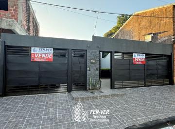 FRV-FRV-116_2 · En Venta: Casa a Estrenar en Barrio Yrigoyen.