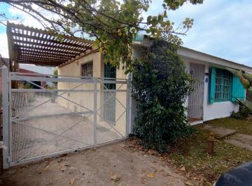 Casa de 5 ambientes, Santa Clara del Mar · Confortable Chalet en La Costa Atlántica. Apto Crédito