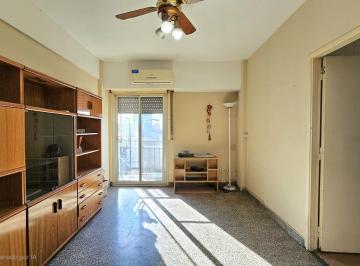 Departamento · 50m² · 3 Ambientes · Departamento de 3 Ambientes con Balcon Al Frente - P. Avellaneda
