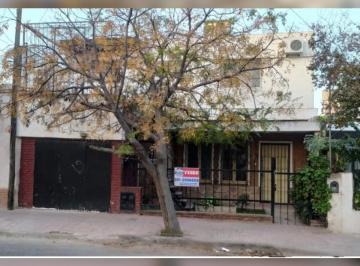 Casa · 176m² · 13 Ambientes · Lote de Terreno con Casa Reciclar Barrio Colon Casi Sabattini
