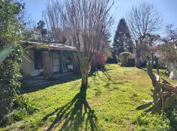 Casa de 2 ambientes, Zárate · Casa Quinta con Pileta y Parrilla en La Florida - Parque de 1.500 m² - en Venta