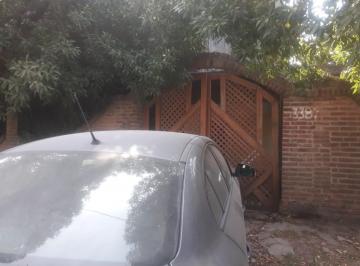 porton  de entrada · Dep Tipo Casa con Jardín y Garaje