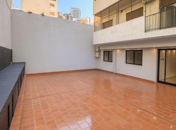 Departamento de 4 ambientes, Caballito · Semipiso 4 Amb con Terraza Propia. Edificio Categoria. Oportunidad
