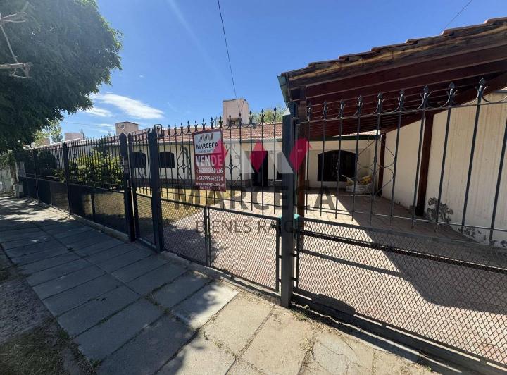 Casa · 140m² · 5 Ambientes · 1 Cochera