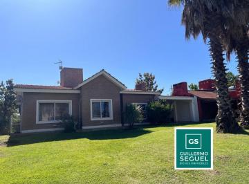 Casa de 6 ambientes, Villa Allende · San Isidro - Casa en Venta en 1 Sola Planta de 3 Dorm.
