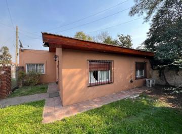 imagen1 · Venta de Chalet 3 Ambientes en Monte Grande - Cochera - Parrilla - Pileta - Lote 300 m²