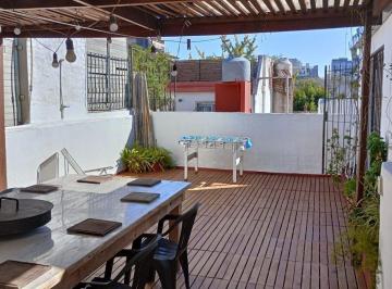 Gran Terraza con Pérgola y Deck · Unico PH Familiar Palermo Hollywood Terraza Parrilla Sin Expensas