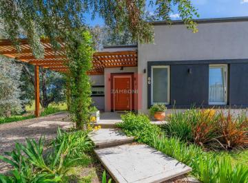 Casa · 160m² · 4 Ambientes · 1 Cochera · Casa en Barrancas de San Benito Country Club