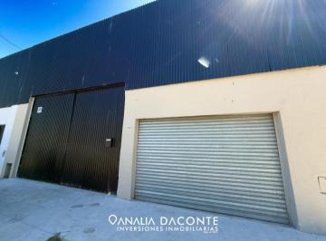 Bodega-Galpón · 300m² · Excelente Galpon de 300 m² a Pasos de Av Champagnat!