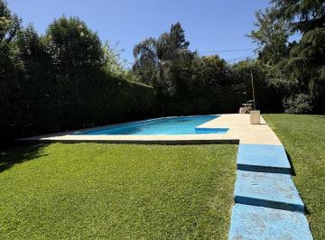 Casa de 3 ambientes, José C Paz · Casa Quinta Sobre Lote de 1.200 m² con Pileta y Gran Parque – Tortuguitas