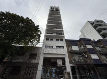 Departamento · 65m² · 3 Ambientes · Departamento Dos Dorm. en Venta