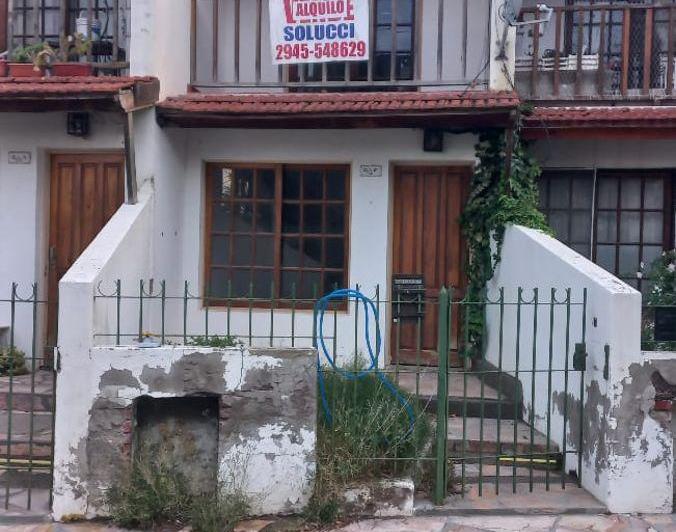 Casa · 85m² · 4 Ambientes · 2 Cocheras