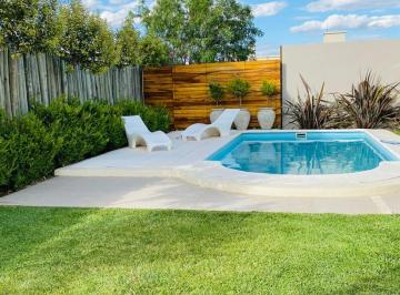 Casa de 4 ambientes, Bahía Blanca · Vendemos Casa - Barrio La Reserva