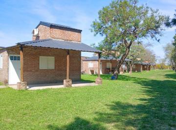 Quinta vacacional de 10 ambientes, Arroyo Leyes · Complejos de Cabañas y Casa Frente Al Rio