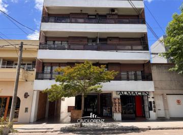 Departamento · 75m² · 3 Ambientes · 1 Cochera · Tucuman 3340 - Dep. 3 Ambientes con Cochera Frente a Plaza Guemes