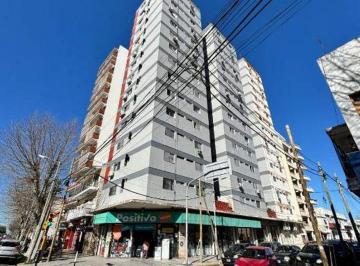 Departamento de 2 ambientes, Avellaneda · Departamento de 2 Ambientes en Edificio (De Los Mas Grandes)