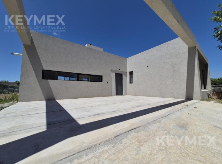 Casa · 134m² · 5 Ambientes · 2 Cocheras
