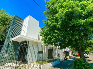 Casa · 95m² · 5 Ambientes · 2 Cocheras · Venta Casa en Zona Sur Rosario Segui